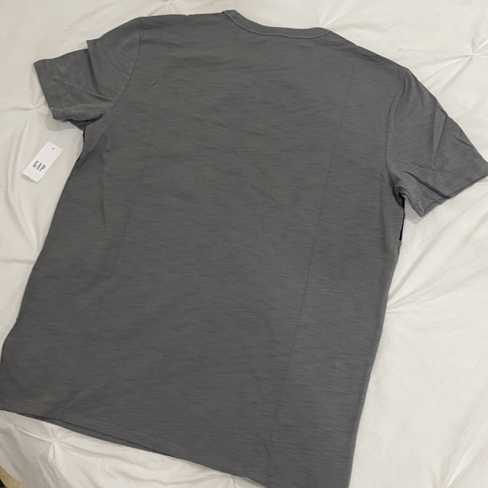 🔥LAST ONE🔥🔲GAP GRAY & BLACK T-SHIRT🔲 - Picture 4 of 7